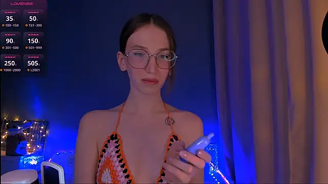 ellaamber online show from February 2025 07:58:02 PM