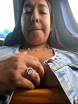 Bella keny online show from December 2024 04:47:02 PM