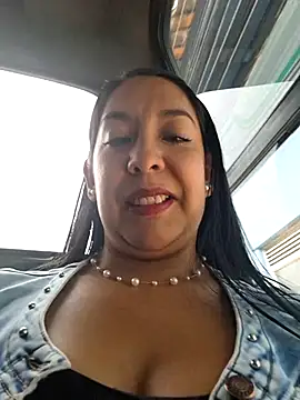 Bella keny online show from December 2024 08:32:01 PM