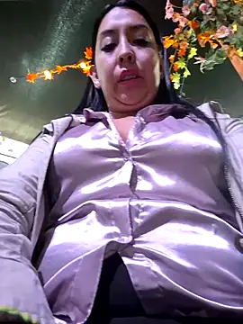 Bella keny online show from February 2025 08:09:01 PM