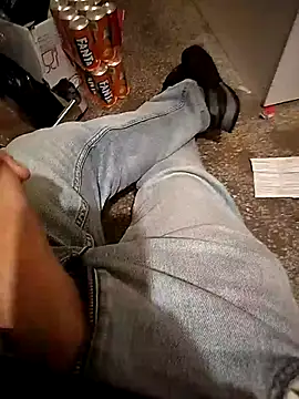 A man in public online show from October 2025 08:15:02 AM