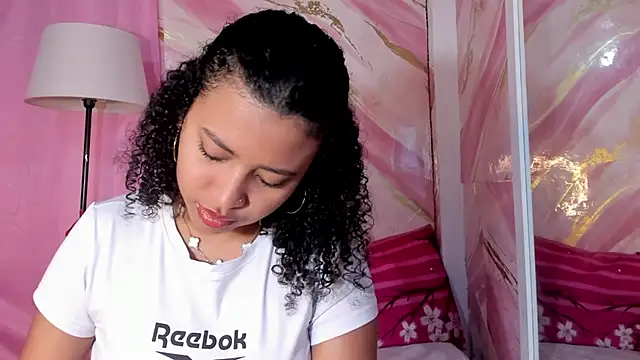 JessyZoe online show from December 2025 01:31:01 PM