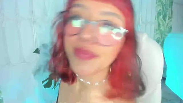 cute hollywood online show from October 2025 12:27:01 PM