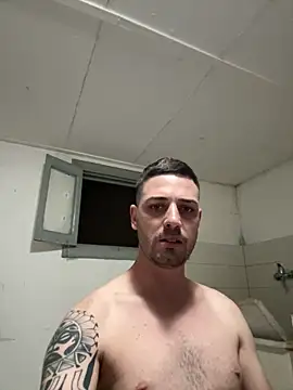 iltoscano95 online show from September 2025 08:19:01 PM