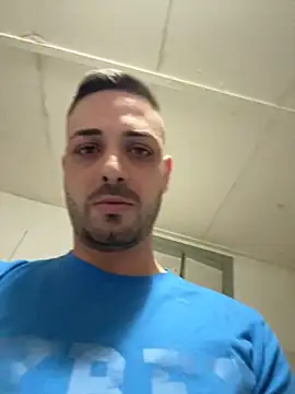 iltoscano95 online show from October 2025 07:04:02 PM