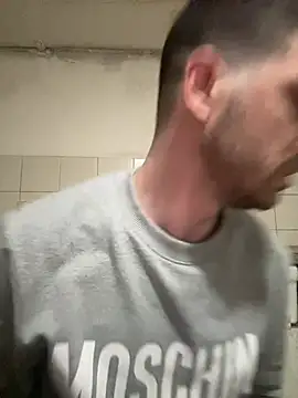 iltoscano95 online show from April 2026 07:14:01 PM