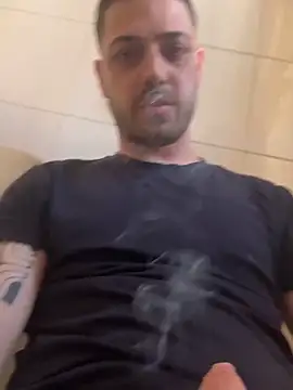 iltoscano95 online show from April 2026 12:42:01 PM