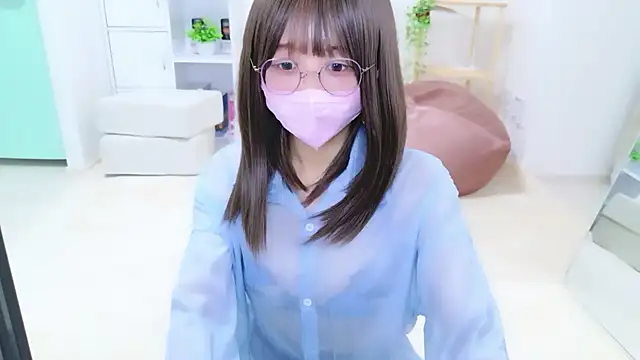 Snapshot of chihiro_ri chatting on June 2026 11:27:01 AM chihiro ri online show from June 2026 11:27:01 AM