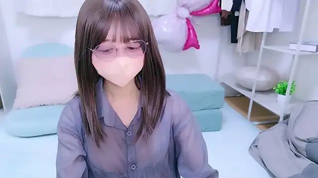 Snapshot of chihiro_ri chatting on June 2026 05:24:02 PM chihiro ri online show from June 2026 05:24:02 PM