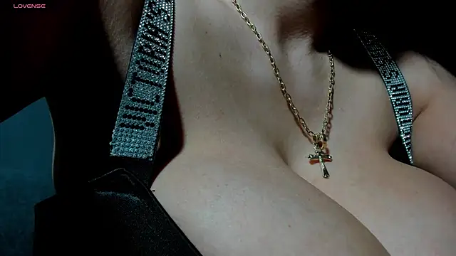 SexxyMeriem online show from December 2024 01:20:02 PM