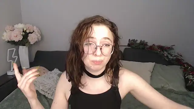 Mini Diva online show from January 2025 09:13:01 AM