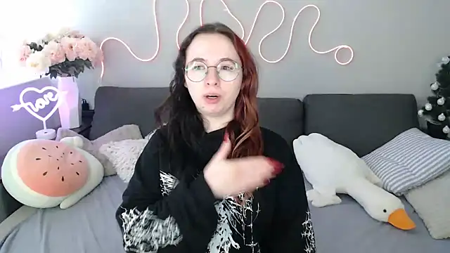 Mini Diva online show from February 2026 09:10:02 AM