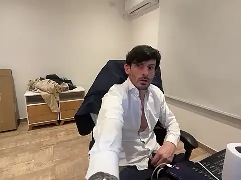 nicolaaaaas online show from October 2025 09:46:01 PM