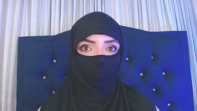 Snapshot of Uzra_hayed chatting on December 2024 01:58:02 AM Uzra hayed online show from December 2024 01:58:02 AM