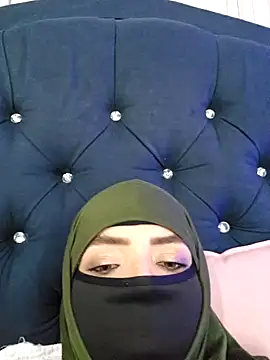 Snapshot of Uzra_hayed chatting on February 2025 01:46:02 AM Uzra hayed online show from February 2025 01:46:02 AM