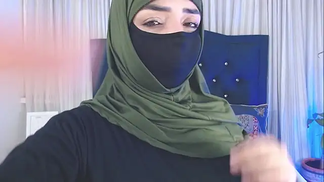 Uzra hayed online show from December 2025 11:12:01 PM