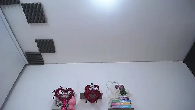 Snapshot of luly_pink chatting on December 2024 10:27:01 AM luly pink online show from December 2024 10:27:01 AM