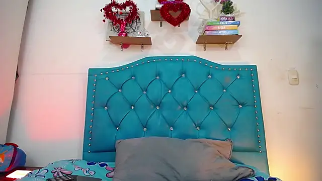 Snapshot of luly_pink chatting on February 2025 03:07:01 AM luly pink online show from February 2025 03:07:01 AM