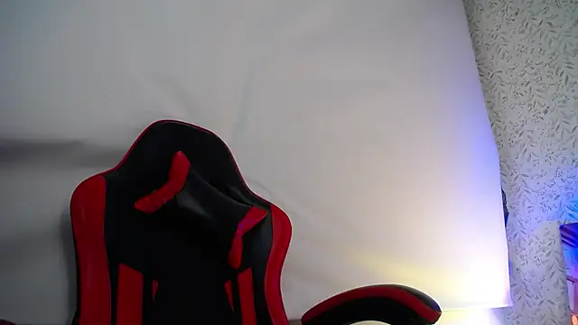 luly pink online show from December 2025 03:04:02 AM