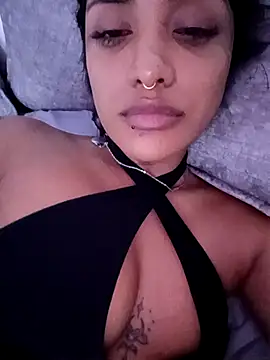 VictoireFeller online show from October 2025 03:15:01 AM