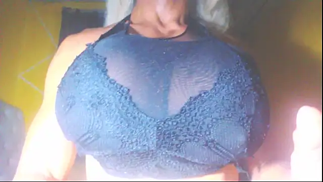 DanielaMuscleTS online show from December 2024 10:51:01 PM