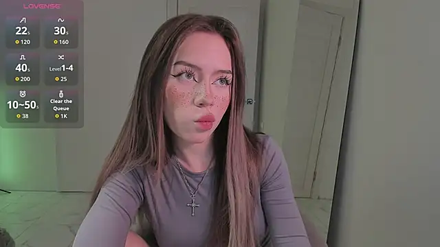 Snapshot of KellyBarton chatting on October 2025 09:36:01 PM KellyBarton online show from October 2025 09:36:01 PM