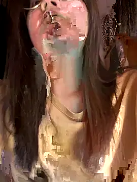 Krixxi22 online show from November 2025 04:17:02 PM