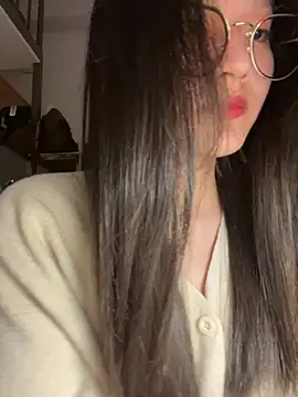 Krixxi22 online show from February 2026 07:07:01 PM