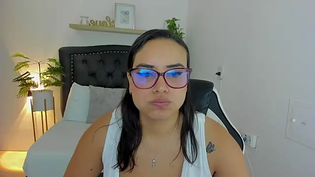 zoe danae  online show from January 2025 12:10:01 PM