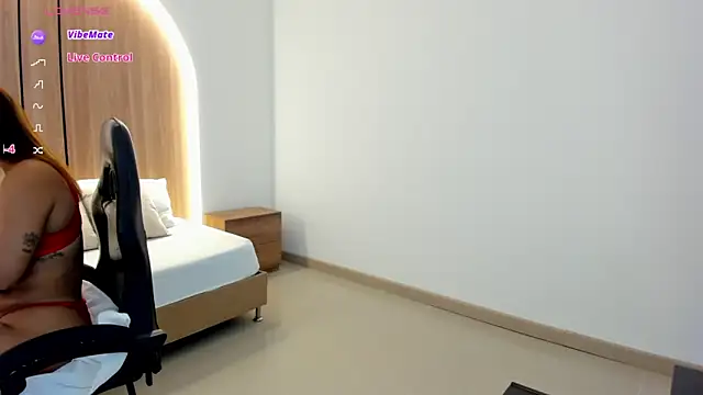 zoe danae  online show from April 2026 12:44:02 PM