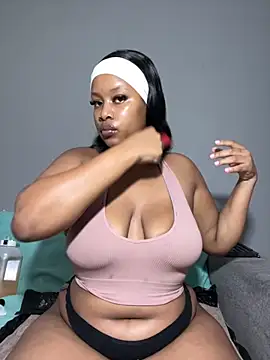 Snapshot of MimiCurves chatting on November 2025 01:40:01 PM MimiCurves online show from November 2025 01:40:01 PM