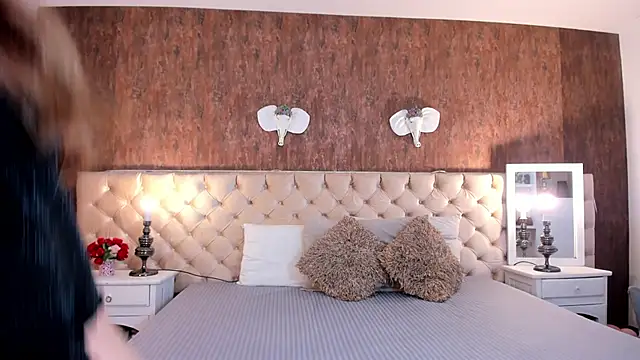 MeganLorensx online show from May 2026 10:48:02 PM