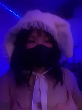 HoneyBuns 05 online show from February 2025 05:24:01 PM