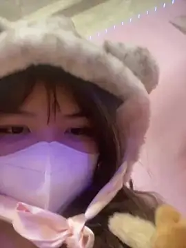 HoneyBuns 05 online show from March 2025 05:22:01 PM