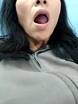 Snapshot of Hana_67 chatting on February 2025 10:31:02 AM Hana 67 online show from February 2025 10:31:02 AM