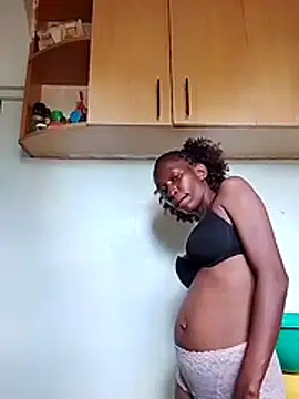 LOVELY-2BERRY online show from October 2025 11:47:02 AM