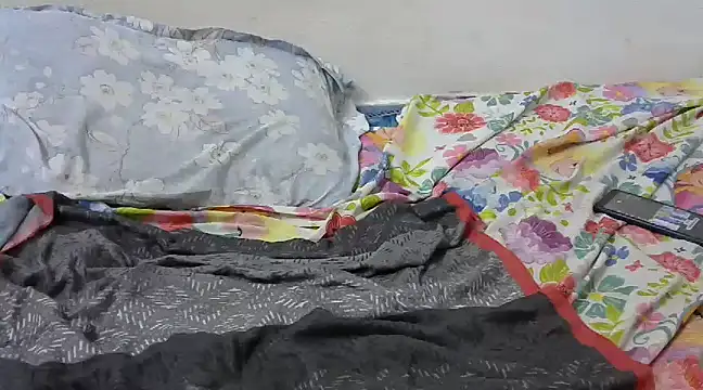 Creamy-Queen online show from February 2025 08:33:02 PM
