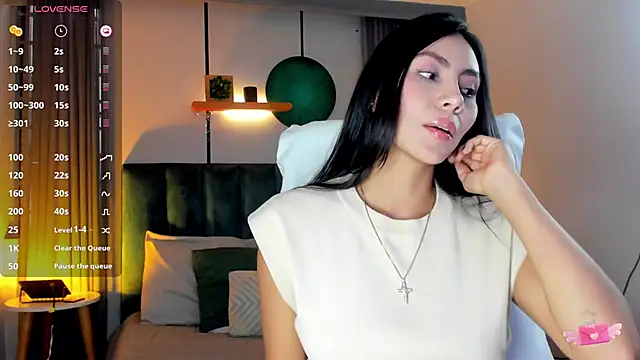 Snapshot of nichole_bree_ chatting on February 2025 03:31:02 PM nichole bree online show from February 2025 03:31:02 PM