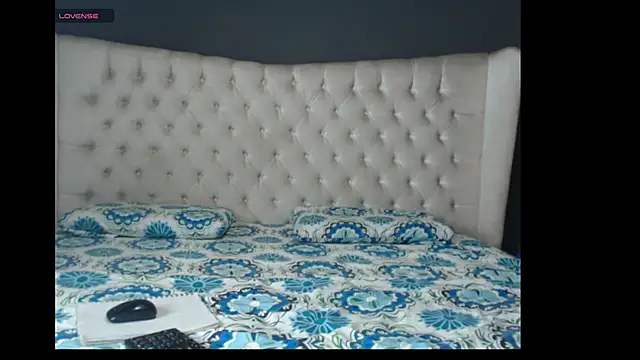 Snapshot of nichole_bree_ chatting on September 2025 11:21:01 AM nichole bree online show from September 2025 11:21:01 AM