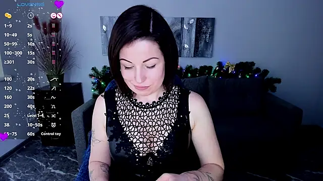 Emily Midlton online show from January 2025 10:32:02 AM