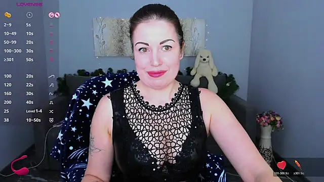 Emily Midlton online show from December 2025 02:44:02 PM