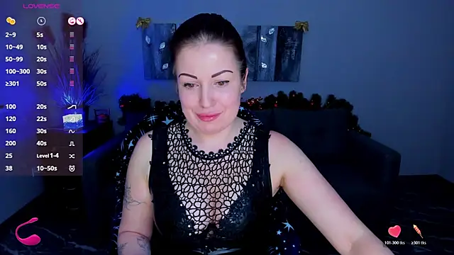 Emily Midlton online show from December 2025 01:50:02 PM