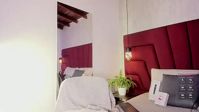 LadyLuminary online show from April 2026 08:14:02 PM