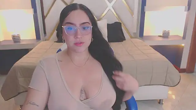 Sofiia davis23 online show from November 2025 01:36:02 PM