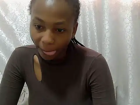 Snapshot of tinabestdoll chatting on November 2025 10:28:02 AM tinabestdoll online show from November 2025 10:28:02 AM