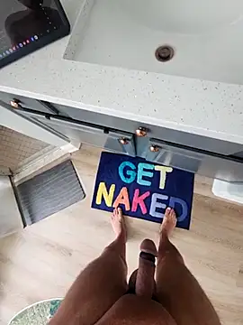 theclubist111 online show from February 2025 12:30:01 AM