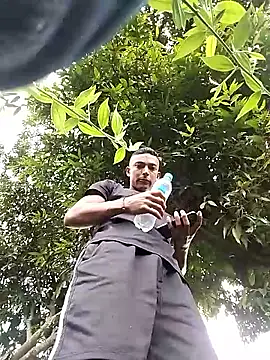 Demiansteven2 online show from October 2025 06:10:01 PM