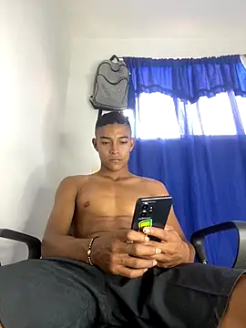 Demiansteven2 online show from October 2025 08:46:02 PM