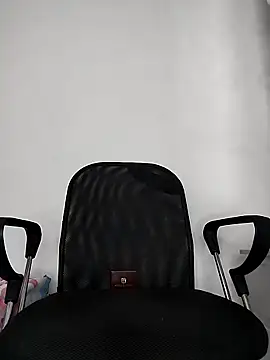 Demiansteven2 online show from January 2026 03:39:02 PM