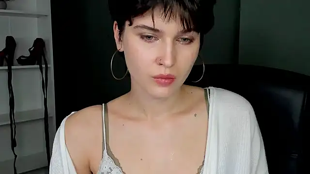 sarah perfect online show from April 2026 06:47:02 AM